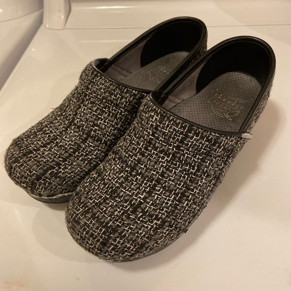 Dansko Texture Fabric Clogs Size 36 - Picture 6 of 7